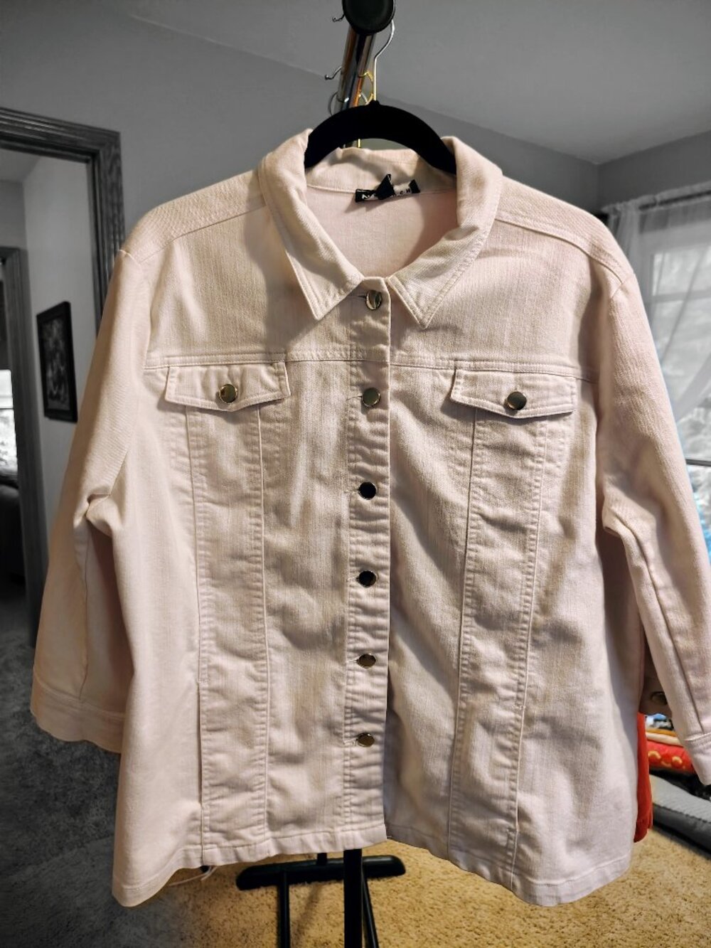 White Denim Button Front Jacket with pockets